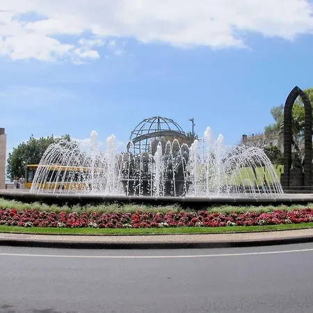 Capuchinhas Apartment Lägenhet